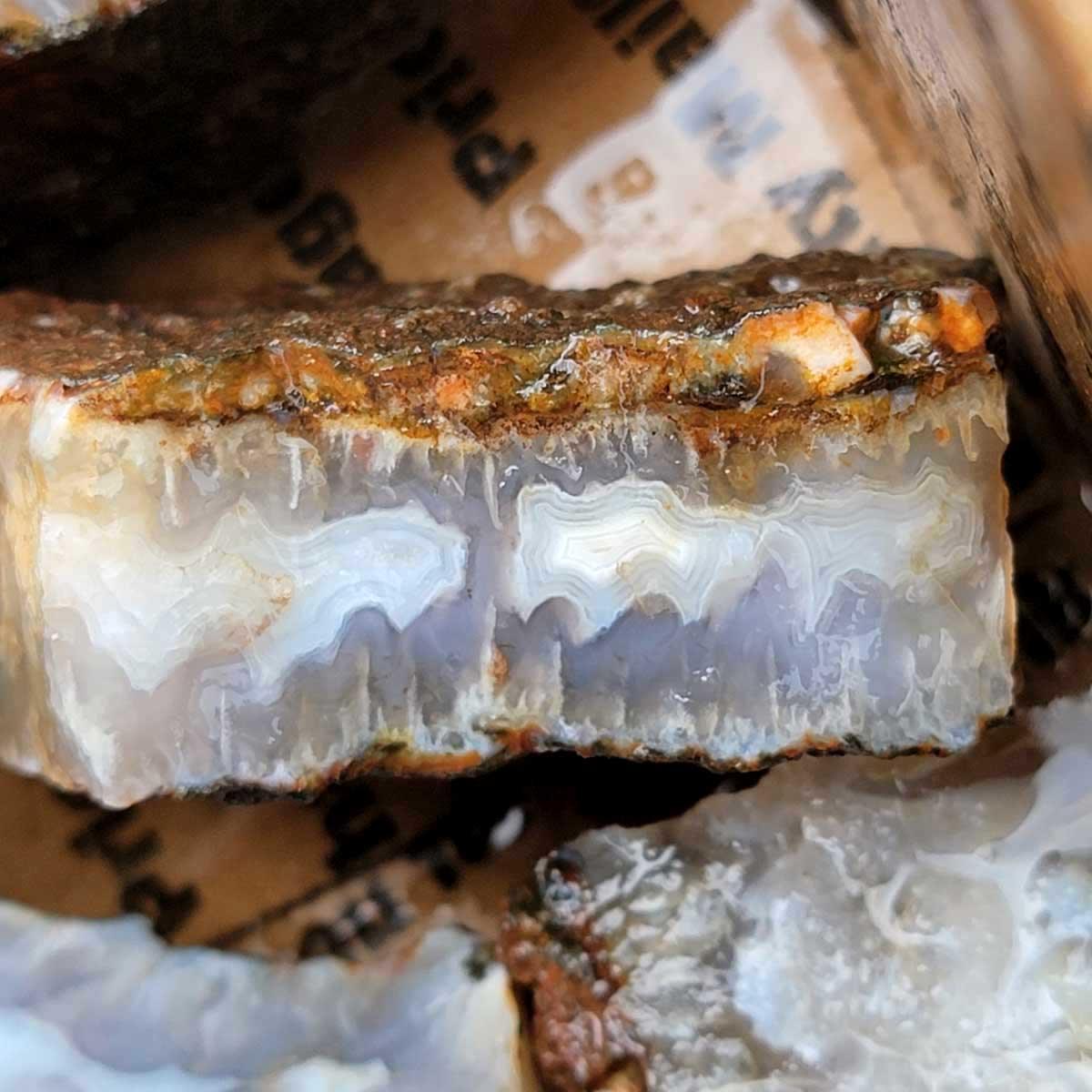 Ghost Seam Agate Cutting Rough Half Flatrate! - LapidaryCentral