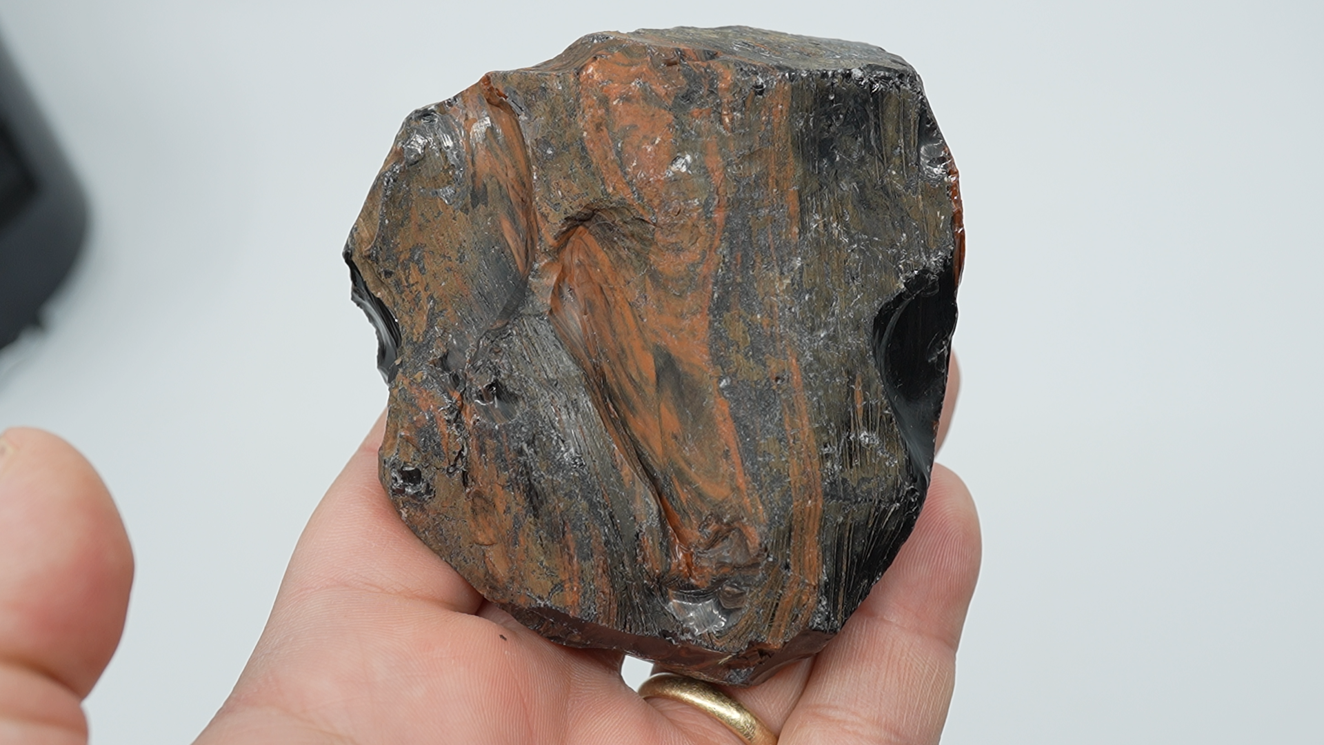 Tri-Flow Obsidian Rough - LC-0007