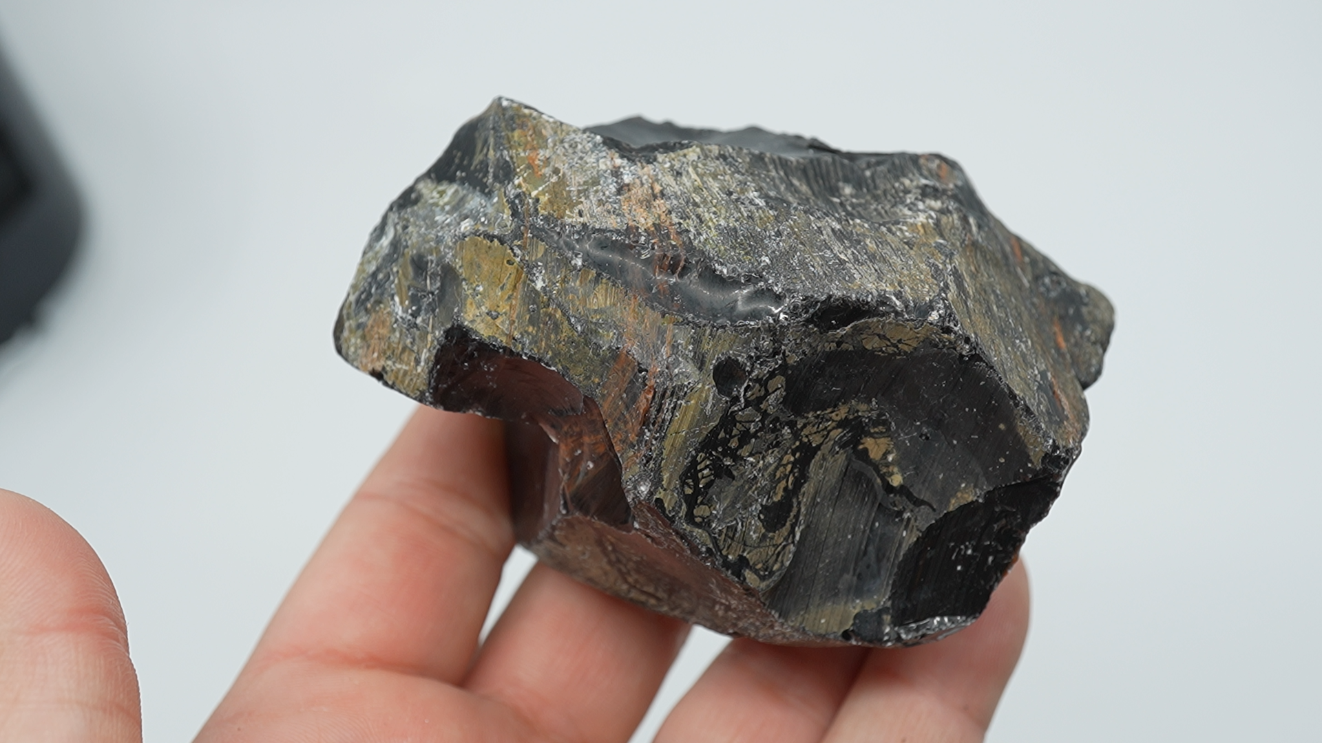 Tri-Flow Obsidian Rough - LC-0016