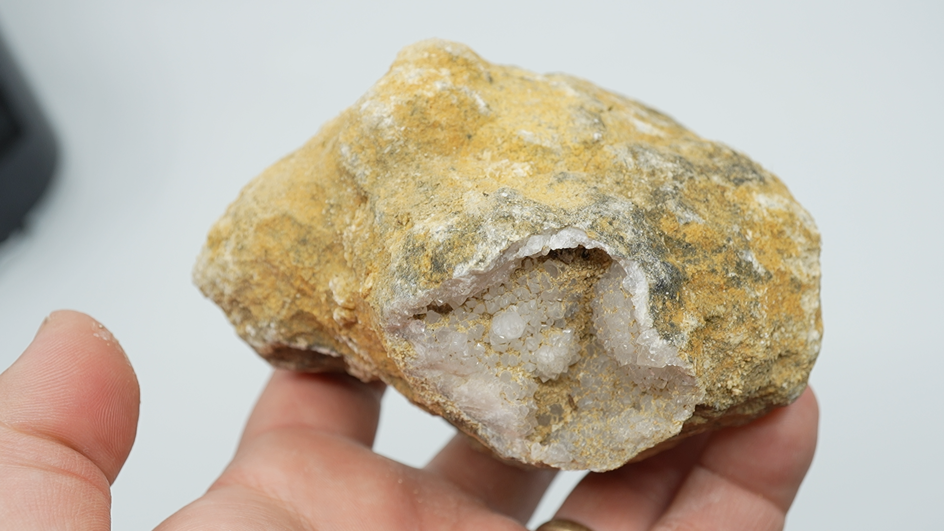 Whole Moroccan Geodes - LC-0029