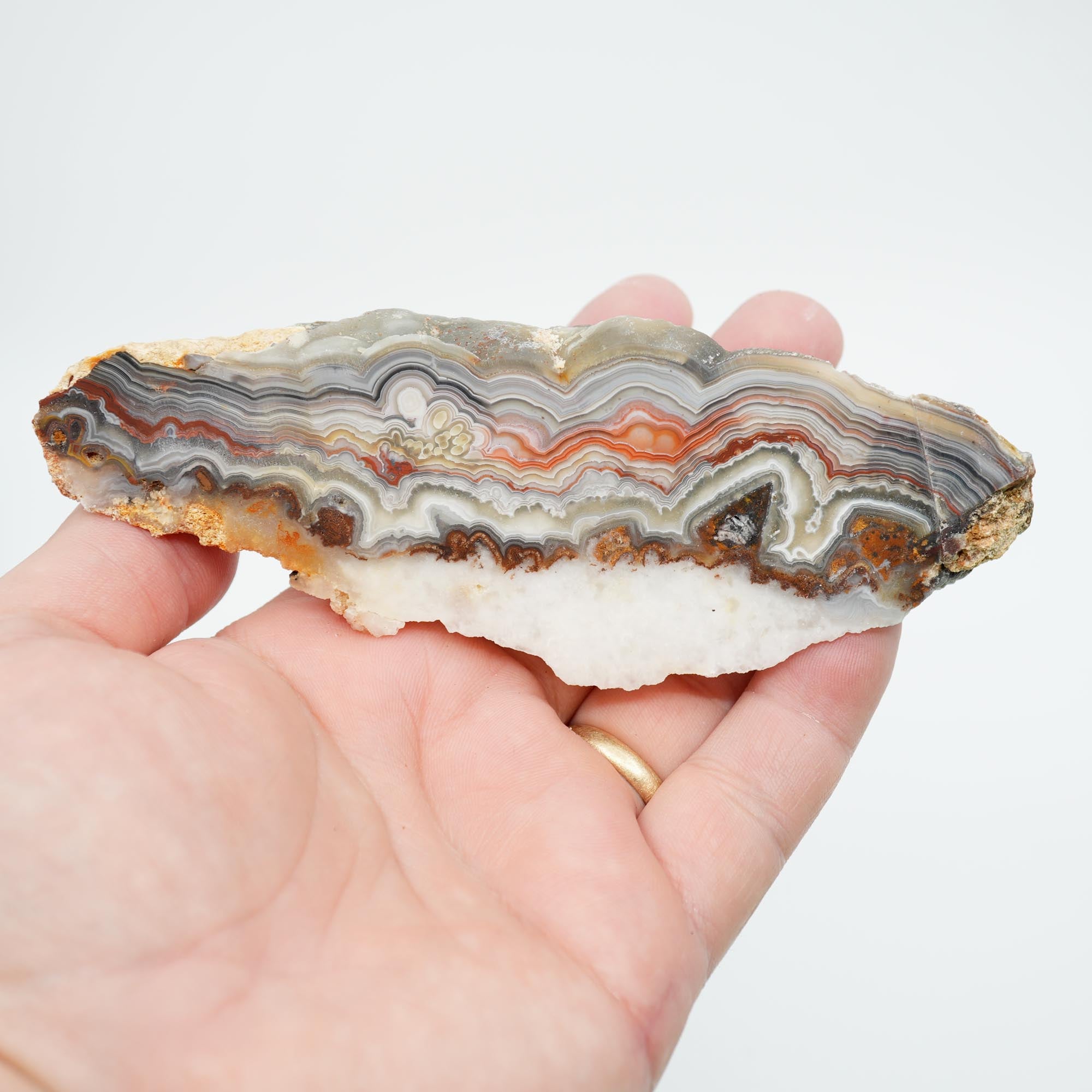 Laguna Lace Agate Endcut - Red and White Lace with Bubbly Fireworks