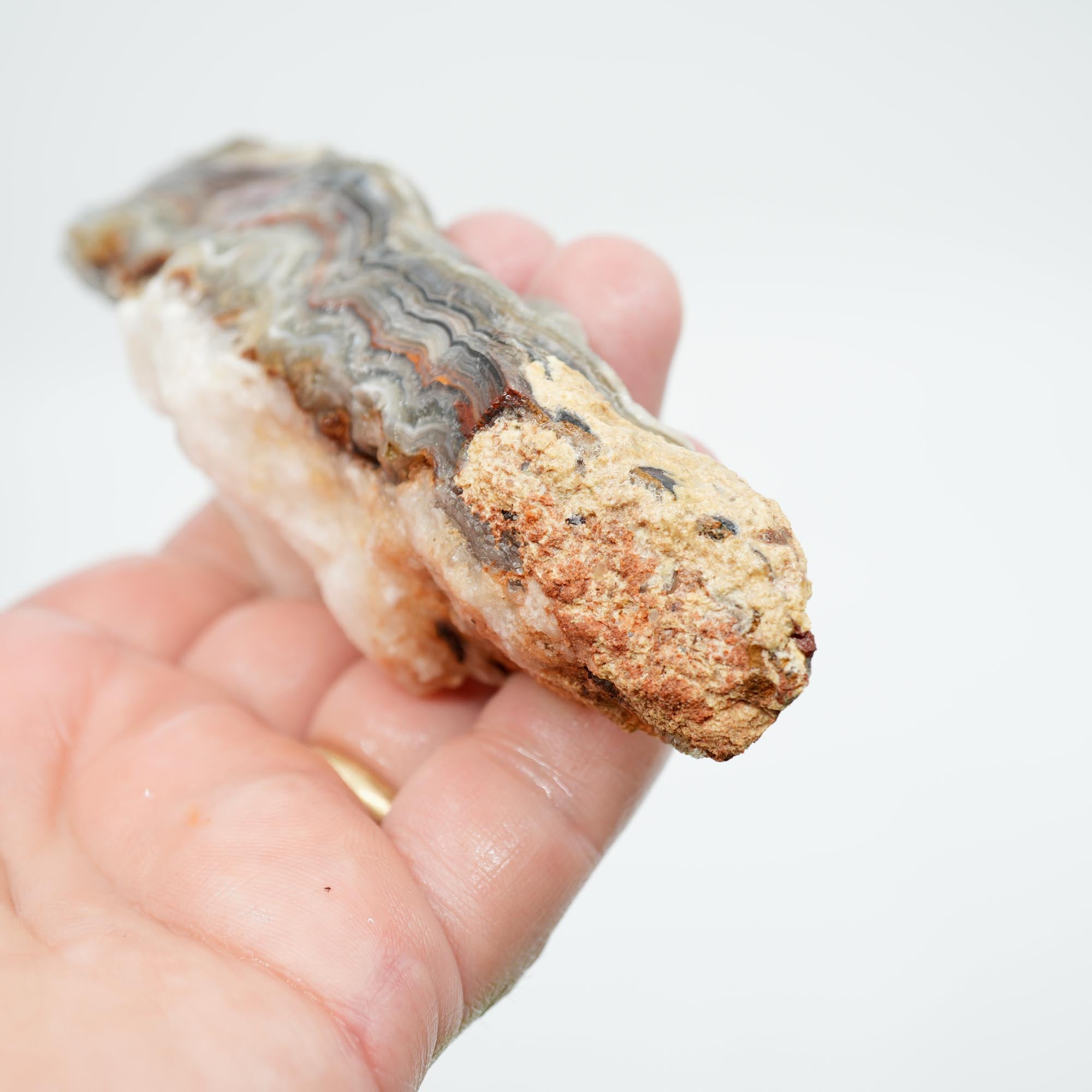 Laguna Lace Agate Endcut - Red and White Lace with Bubbly Fireworks
