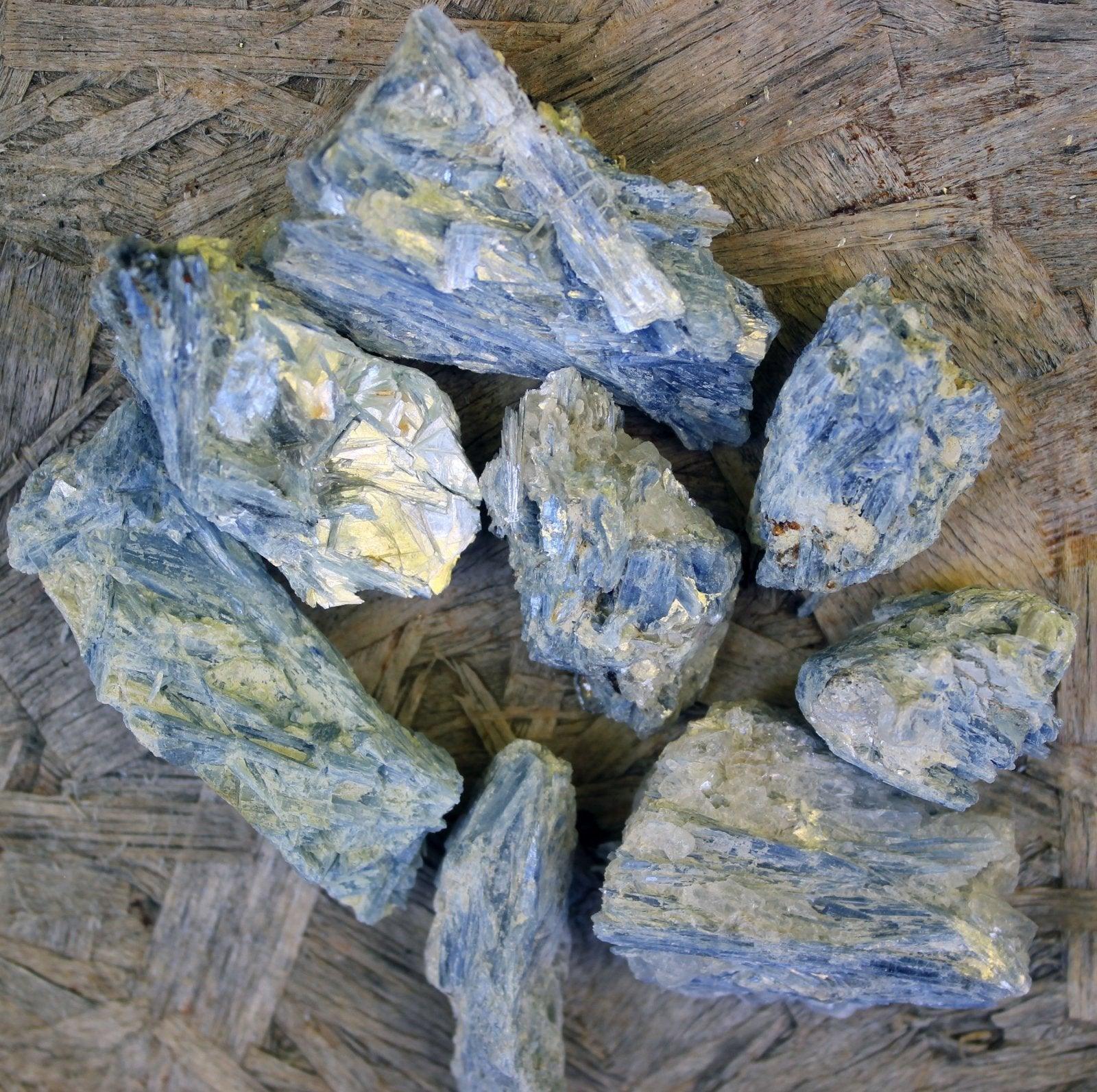 ONE Blue Kyanite in Matrix Crystal Specimen! Collectors Piece! - LapidaryCentral