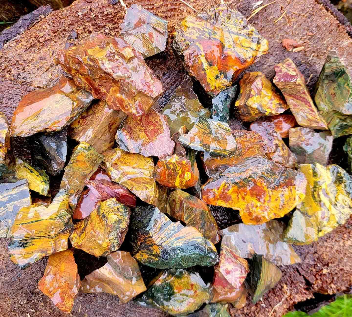 Colorful TX Chert/Jasper Rough Rock Tumbling Mix – 20+ LB Medium Flat Rate Box Full