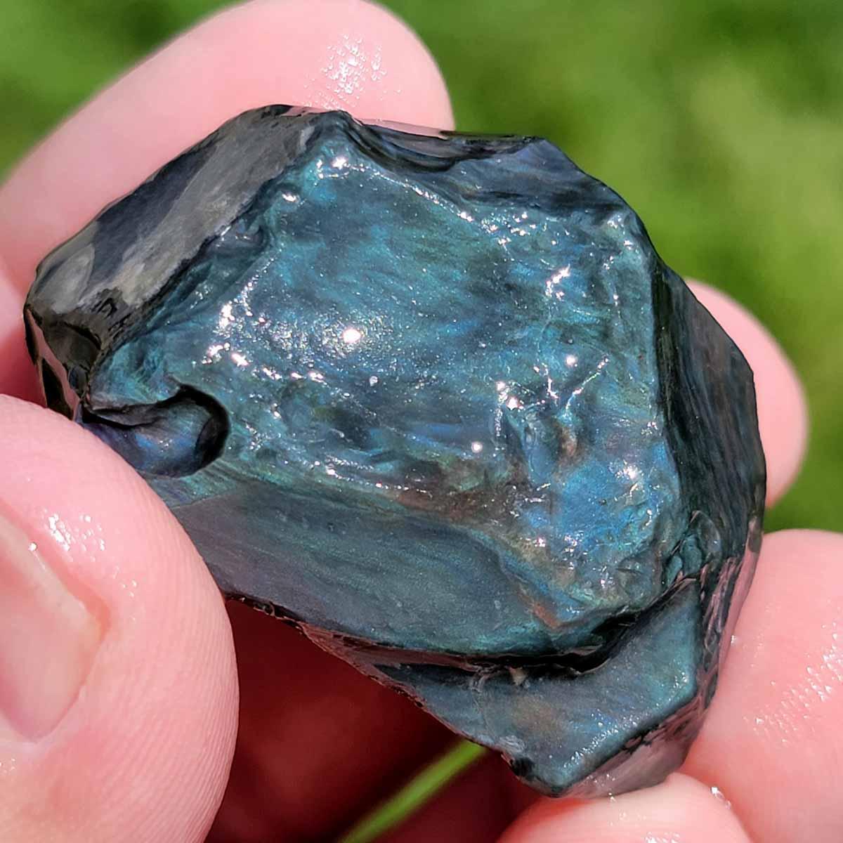 Jaw Dropping Velvet Obsidian Rough Flatrate! - Lapidary Central